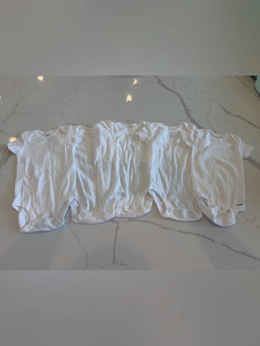NWOT White Baby Short-Sleeve Onesies - 5-Pack; 3 month